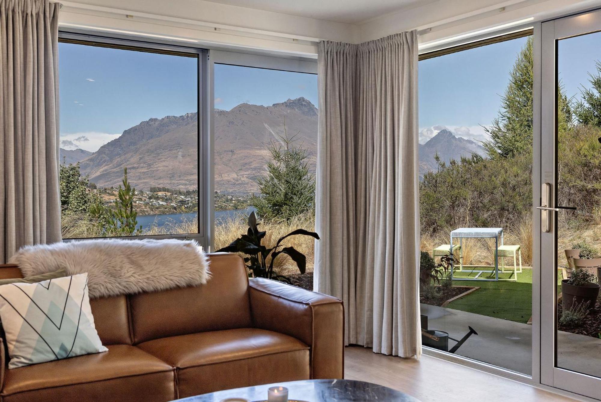 Lakeside Mountain Haven Queenstown Extérieur photo